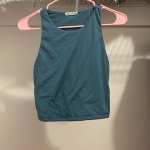 Stretchy and breathable workout tank top
